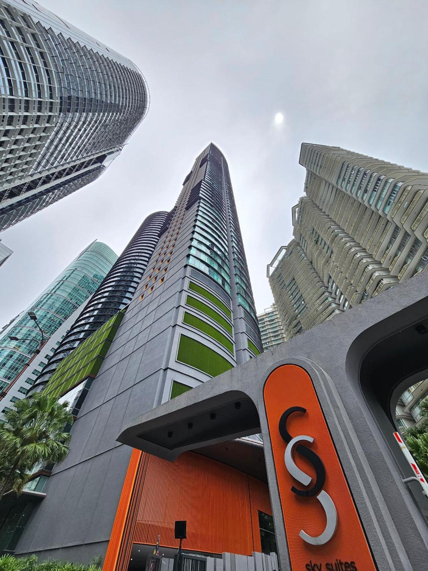 The Sky Residence Klcc By Asianhost Kuala Lumpur Exterior photo