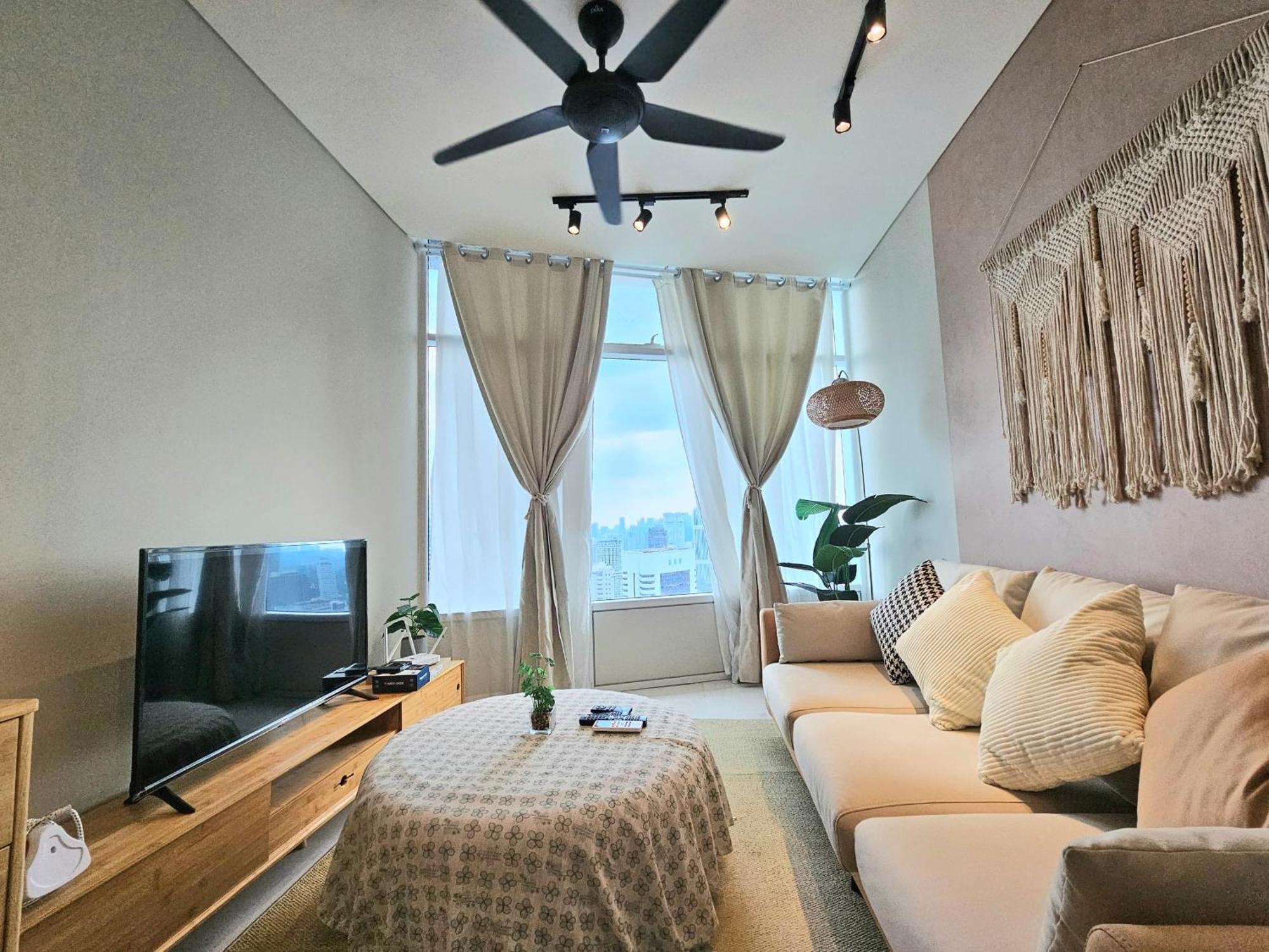 The Sky Residence Klcc By Asianhost Kuala Lumpur Exterior photo